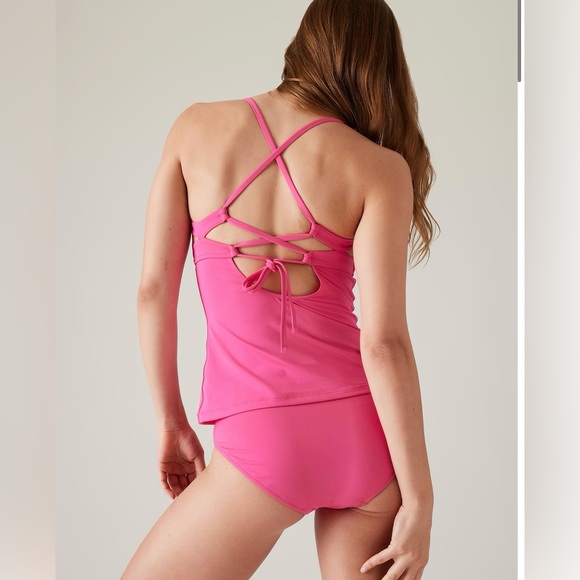 🆕 Athleta Triangle Tankini Top Size S D-DD Cup NWT - Picture 2 of 8